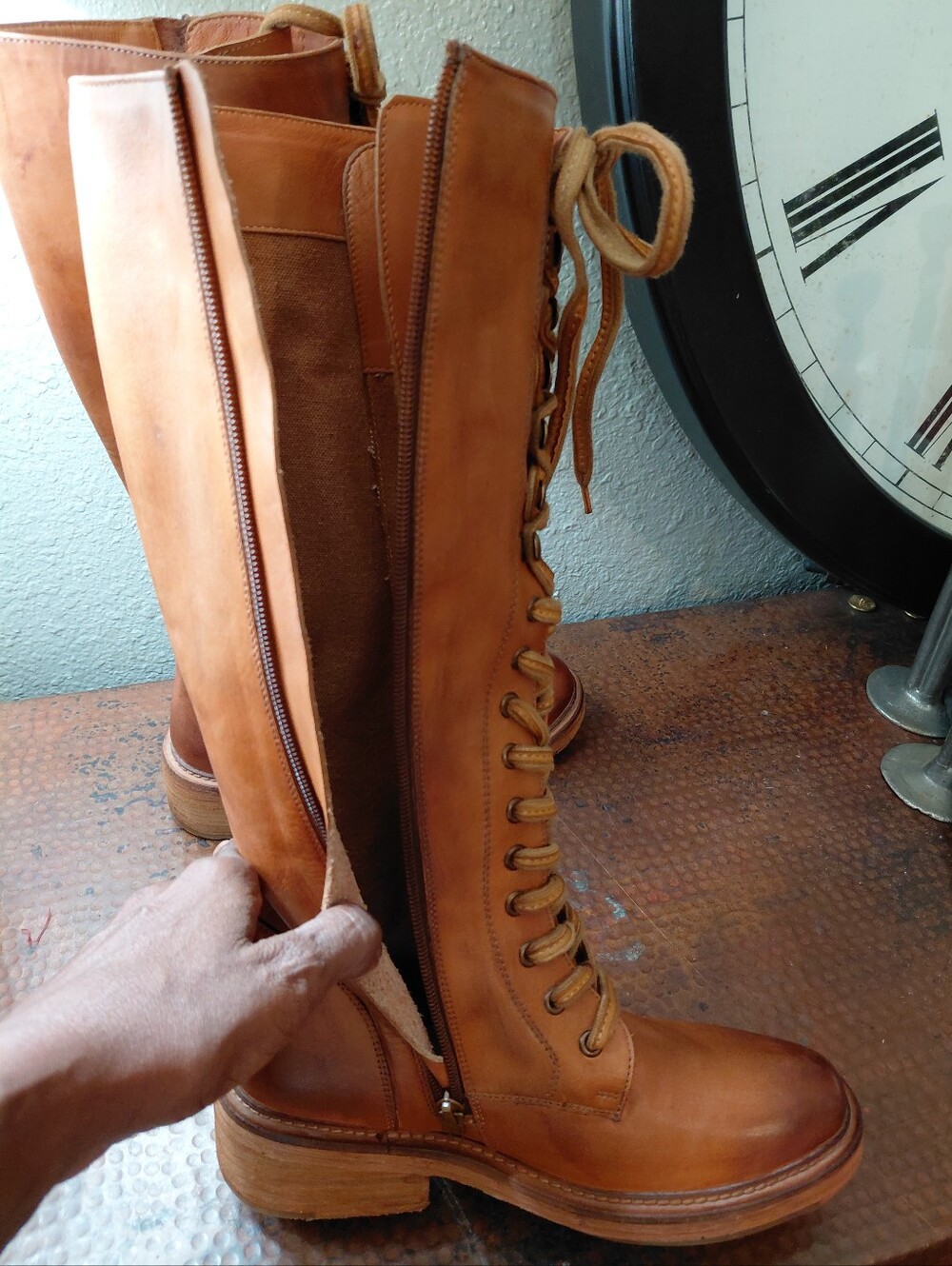 Vintage Foundry Co. Sz. 8 Tan Leather Sadelle Lace Up Boots - Picture 14 of 16